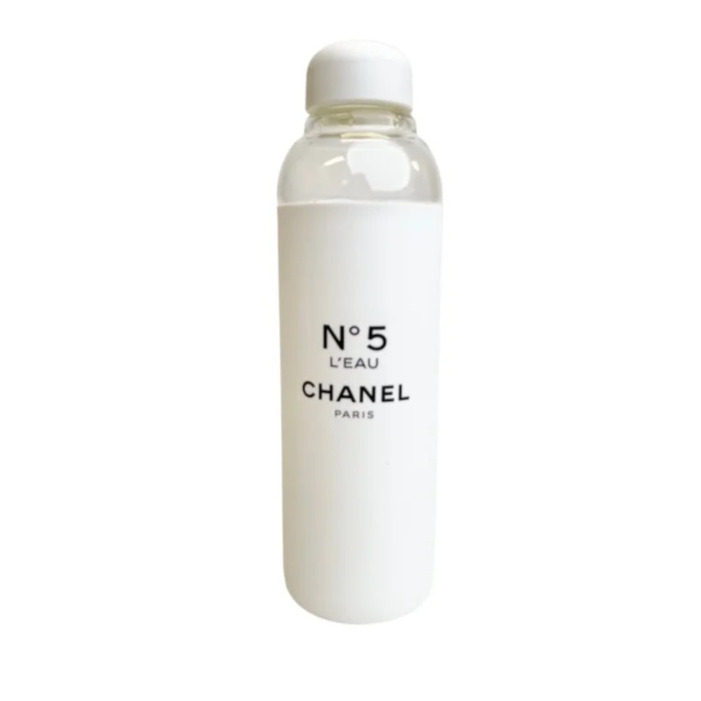 CHANEL N°5 L'EAU Bath & Body - White